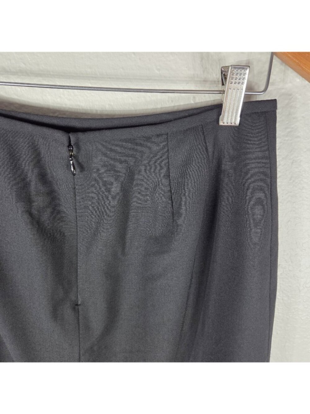 Petite Sophisticate Stretch Wool Black Midi Pencil Skirt Woman's Size 8 - Picture 10 of 16